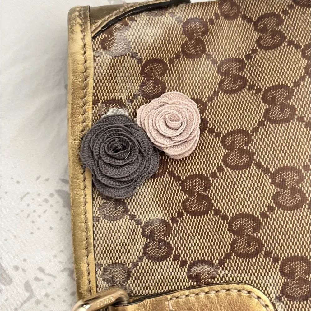Gucci Brown Monogram Tote with Pink Floral Appliqués - Picture 2 of 8